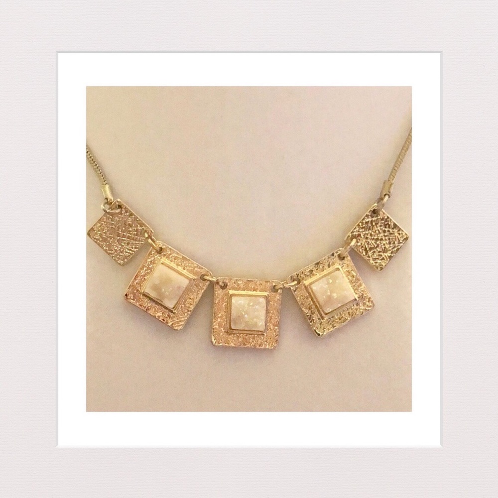 🔴 3 for $25 | Goldtone Druzy Squares Necklace